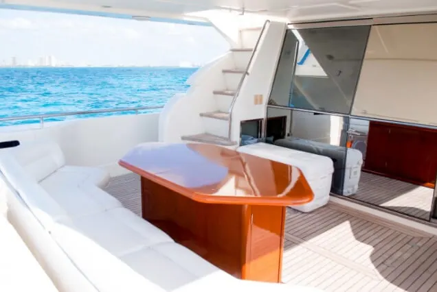 asientos-yate-ferretti-72-ft