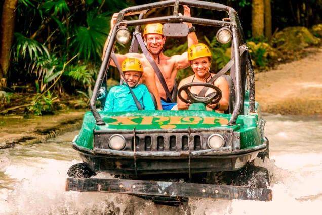 familia-en-experiencia-atv-en-xplor